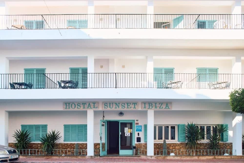 Hostal Sunset Ibiza 1