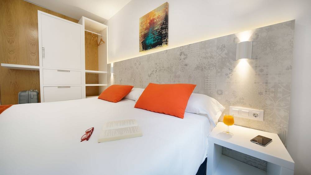 Ura Hotels Lara Adults Only 2