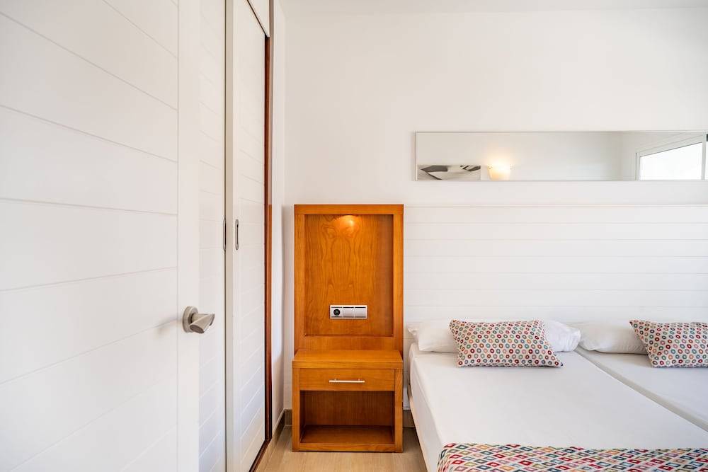 Apartamentos Cabau Altair 1