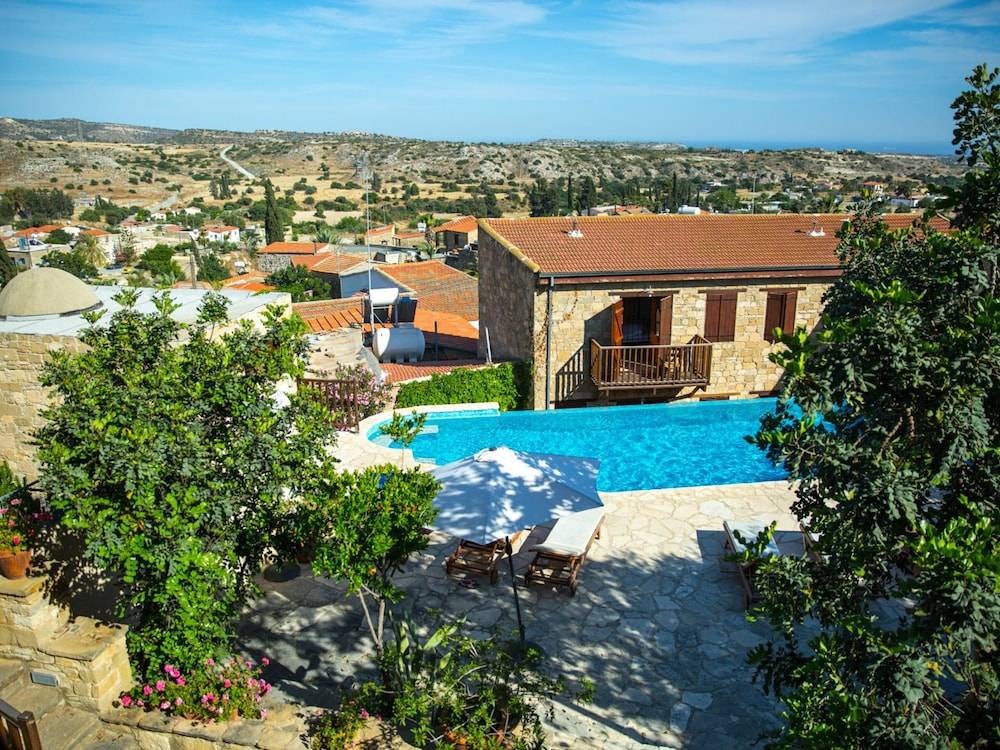 Eveleos Country House 1