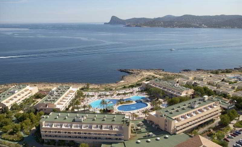 Sirenis Seaview Country Club 1