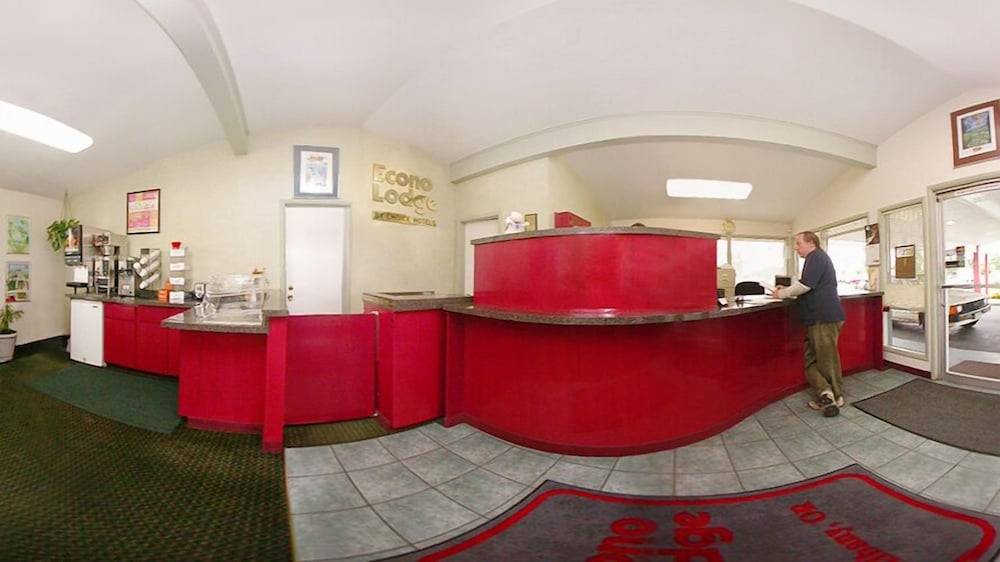 Rodeway Inn Albany 2
