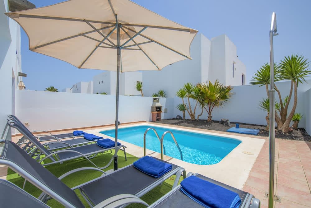 Villas Puerto Rubicon 1