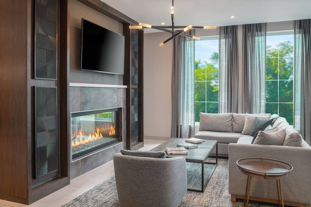 Fairfield by Marriott Inn & Suites Annapolis 2