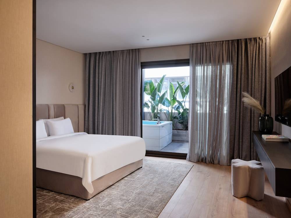 Nur Outline Aparthotel 1