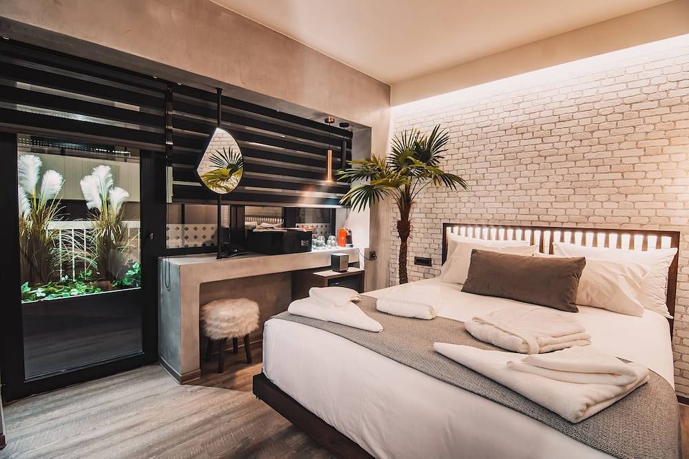 Project 3 urban chic hotel 2