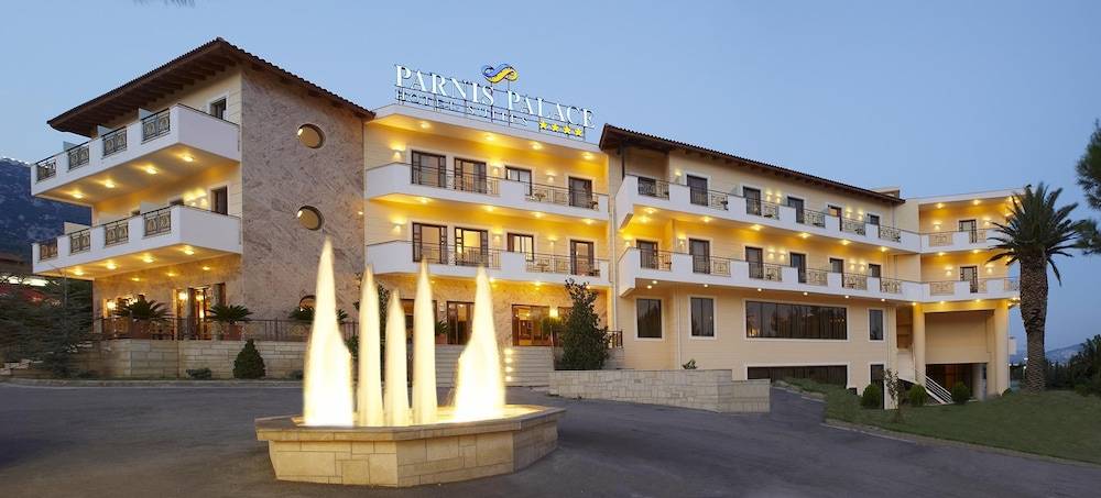PARNIS PALACE Hotel Suites 1