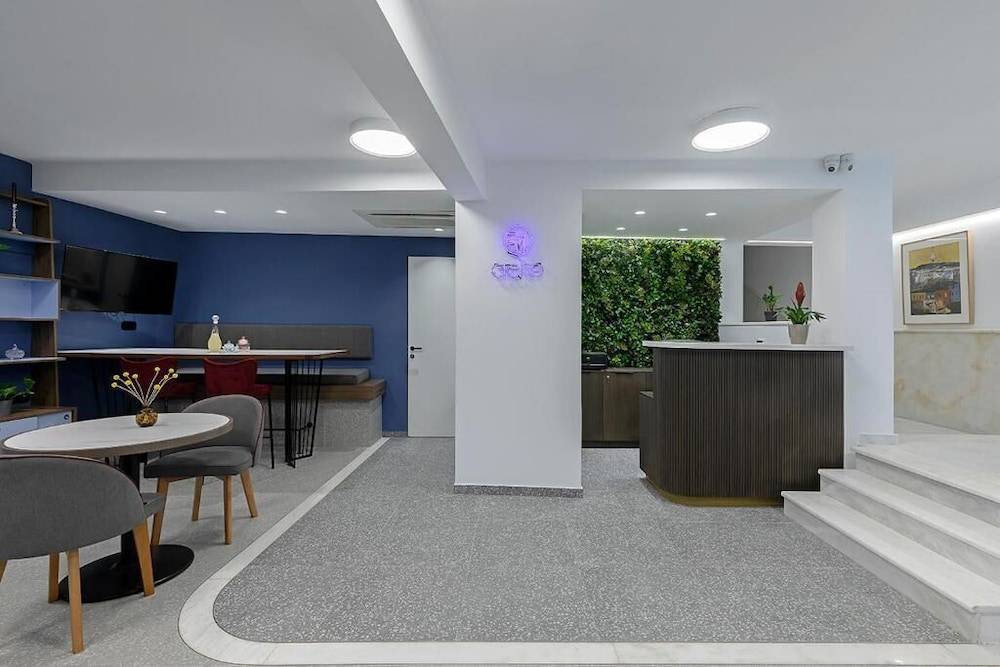 Acro Urban Suites 2