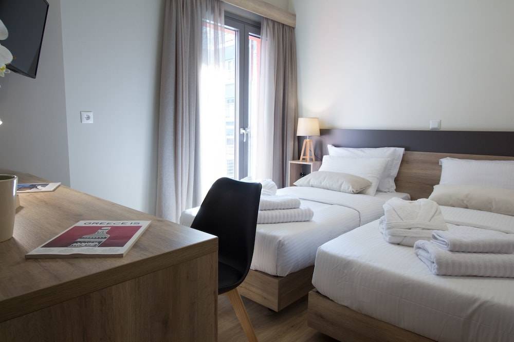 Hotel @Syngrou Fix 1