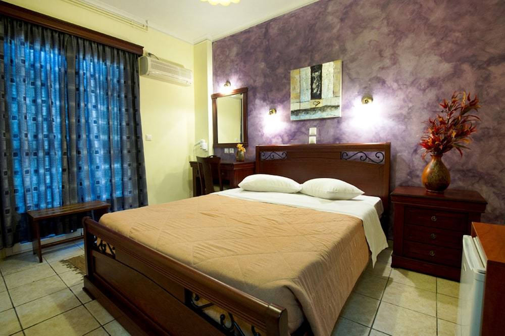 Pergamos Hotel 1