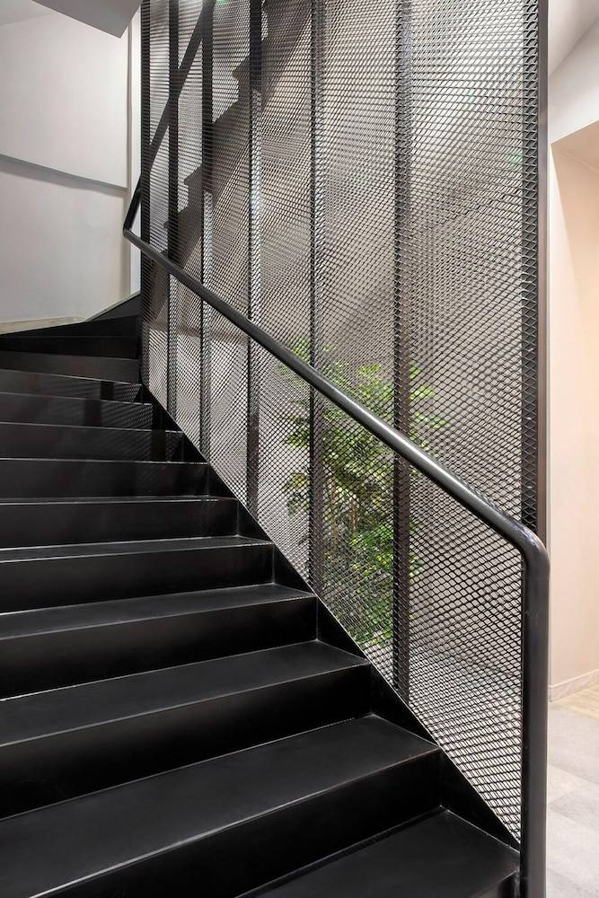 Thisean Modern Suites By Athens Stay 1