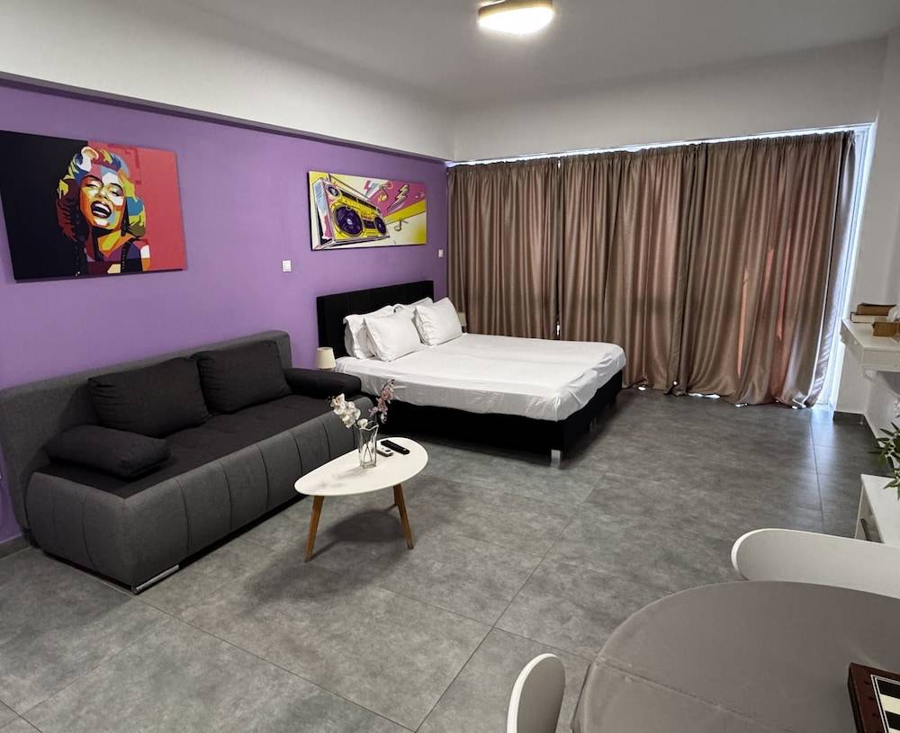 Connect Suites 1