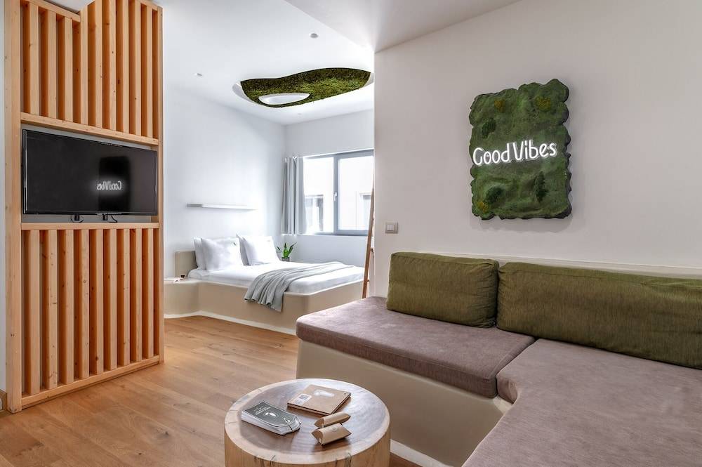 LOFUS Bio-Suites 1
