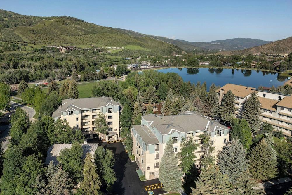 Sheraton Lakeside Terrace Villas at Mountain Vista, Avon, Vail Valley 1