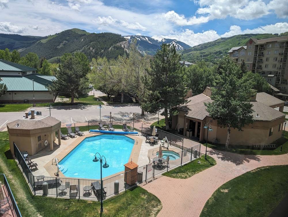 Comfort Inn Near Vail Beaver Creek 1