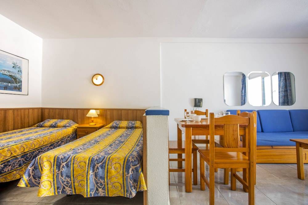 Apartamentos Puerto Colon Club 2