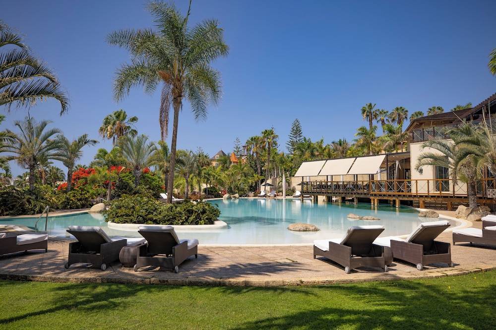 The Villas at Bahia del Duque 1