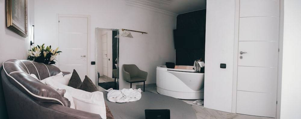 Gregorio VII Luxury Suites San Damaso 2