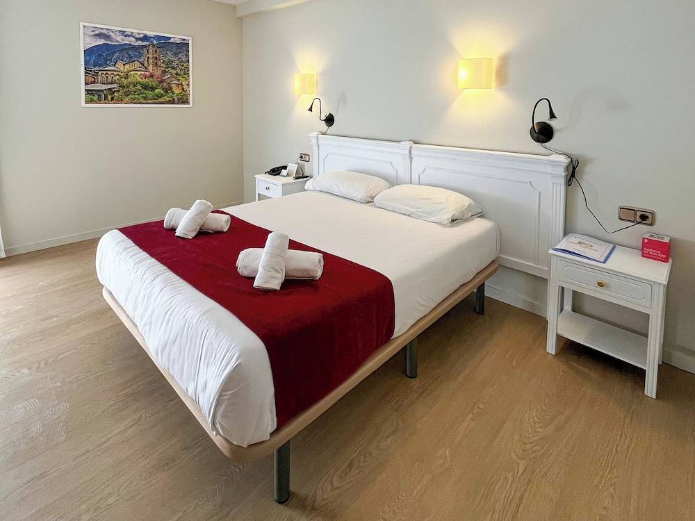 Hotel Pere D'Urg 3000 1