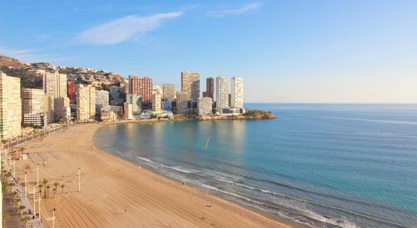 Las Damas - Aloturin Benidorm 1