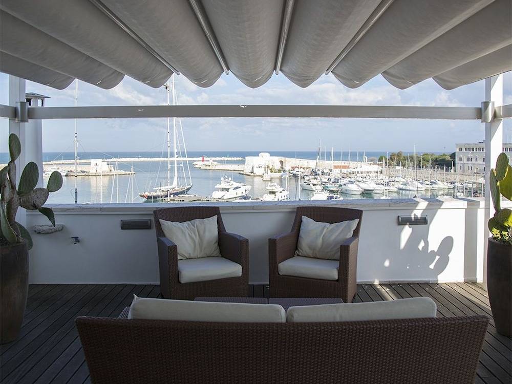 B&B Suite Home Trani 1