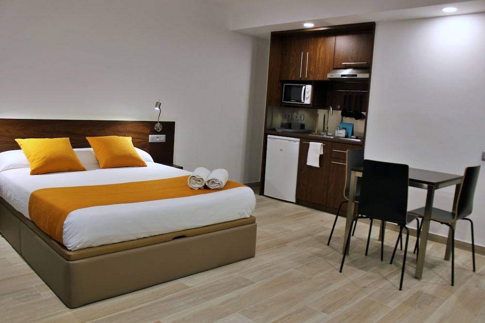 Aparthotel Centric 1