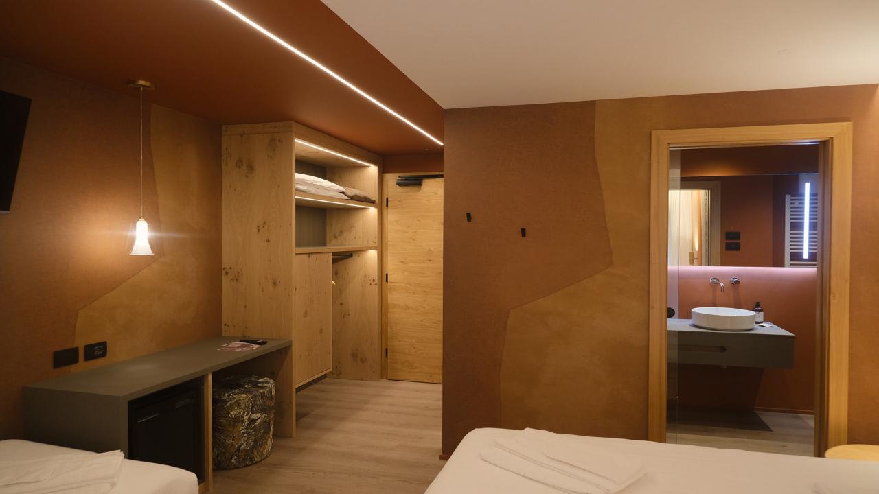 Flos Hotel 1