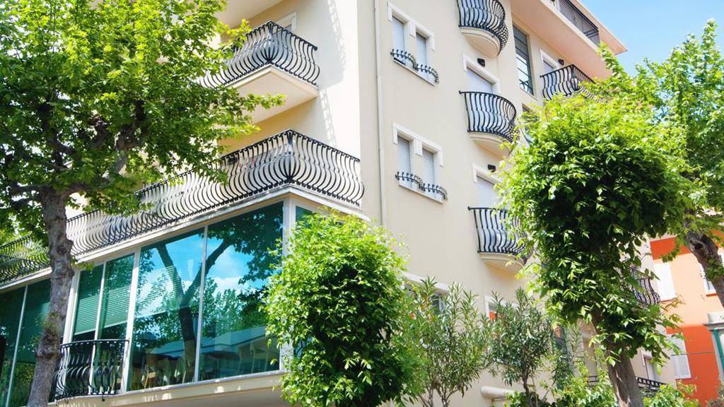 Hotel Aria di Mare Bed & Breakfast & Beach in centro a Riccione 2