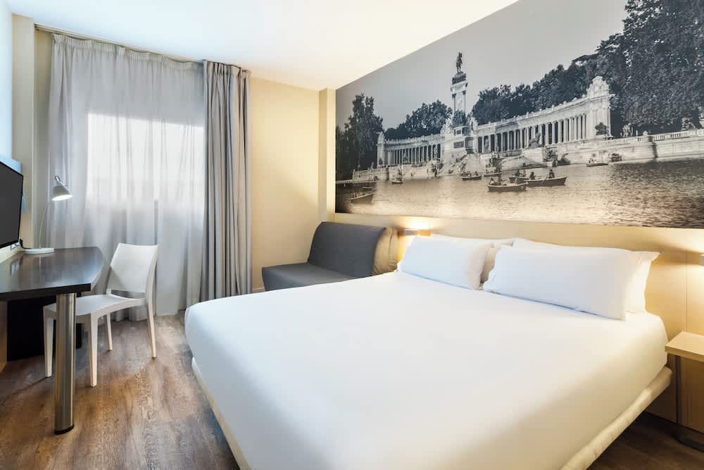 B&B HOTEL Madrid Aeropuerto T1 T2 T3 1