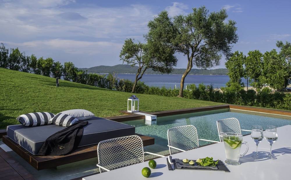 Avaton Luxury Beach Resort - Relais & Chateaux 1