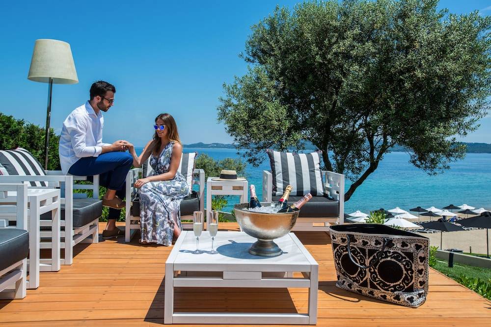 Avaton Luxury Beach Resort - Relais & Chateaux 2