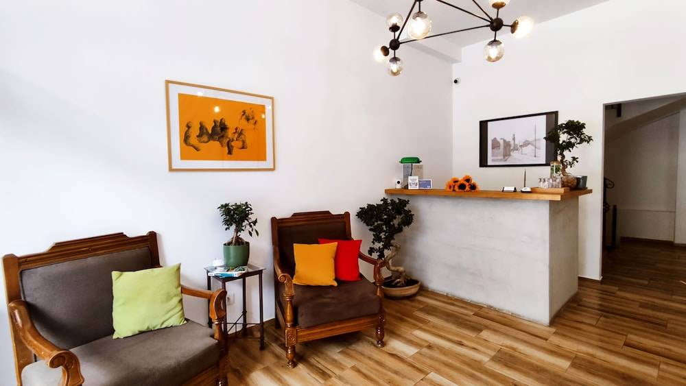 Grand Boutique Hotel 1