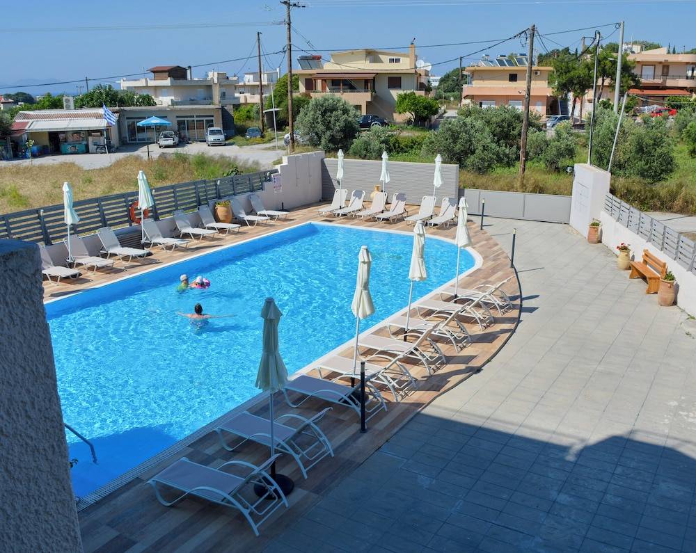 Ivory Hotel 1