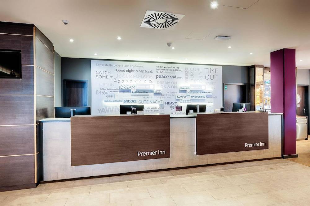 Premier Inn Berlin City Süd 2