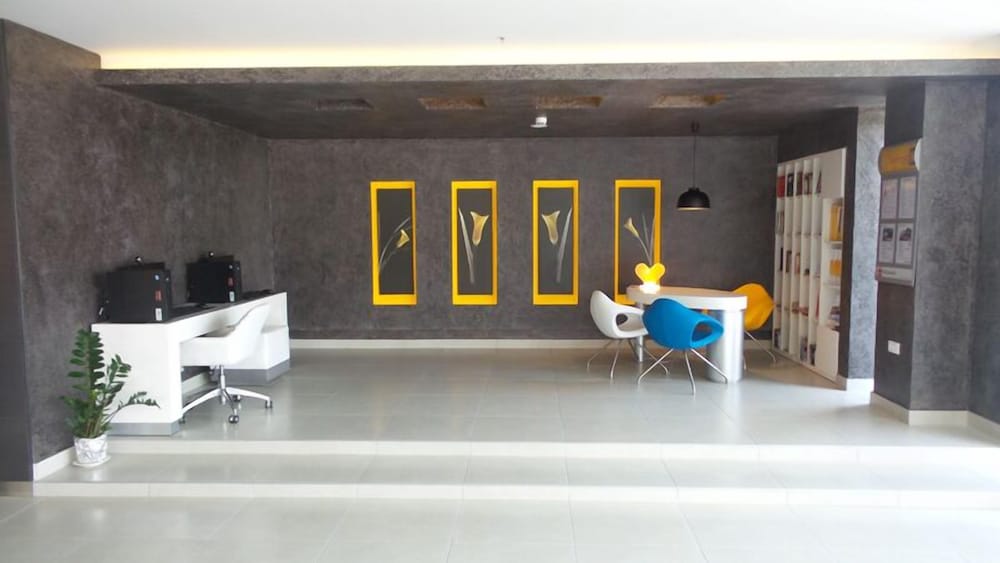 Cosmopolitan Hotel 2