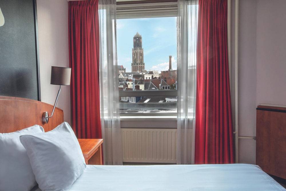 Leonardo Hotel Utrecht City Center 1