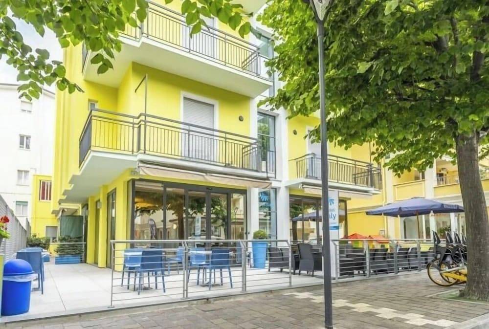 Hotel ITALY 1