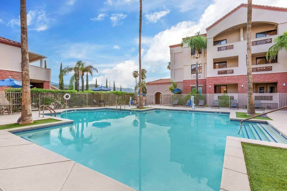 Hilton Vacation Club Varsity Club Tucson 1