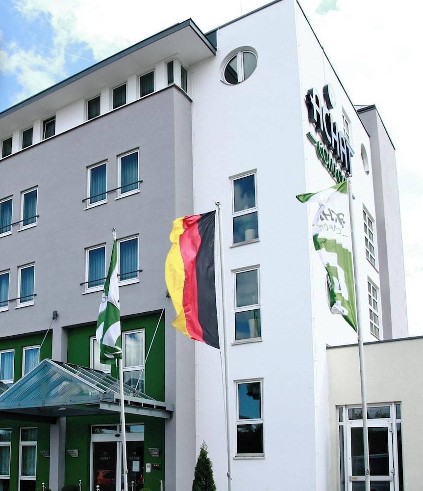 ACHAT Hotel Hockenheim 1