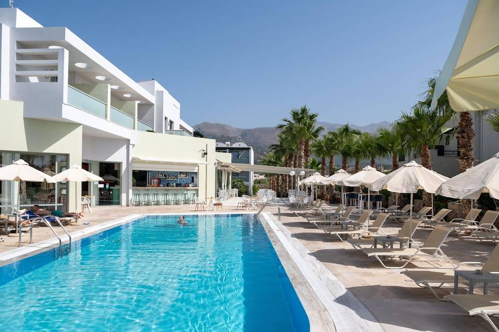 Angela Suites Boutique Hotel 1