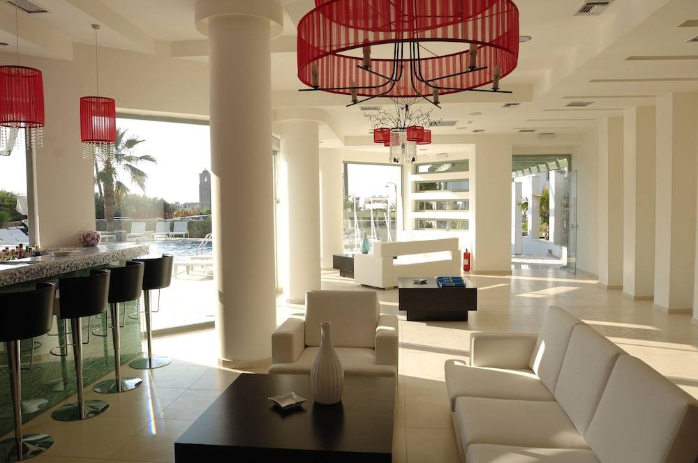 Angela Suites Boutique Hotel 2