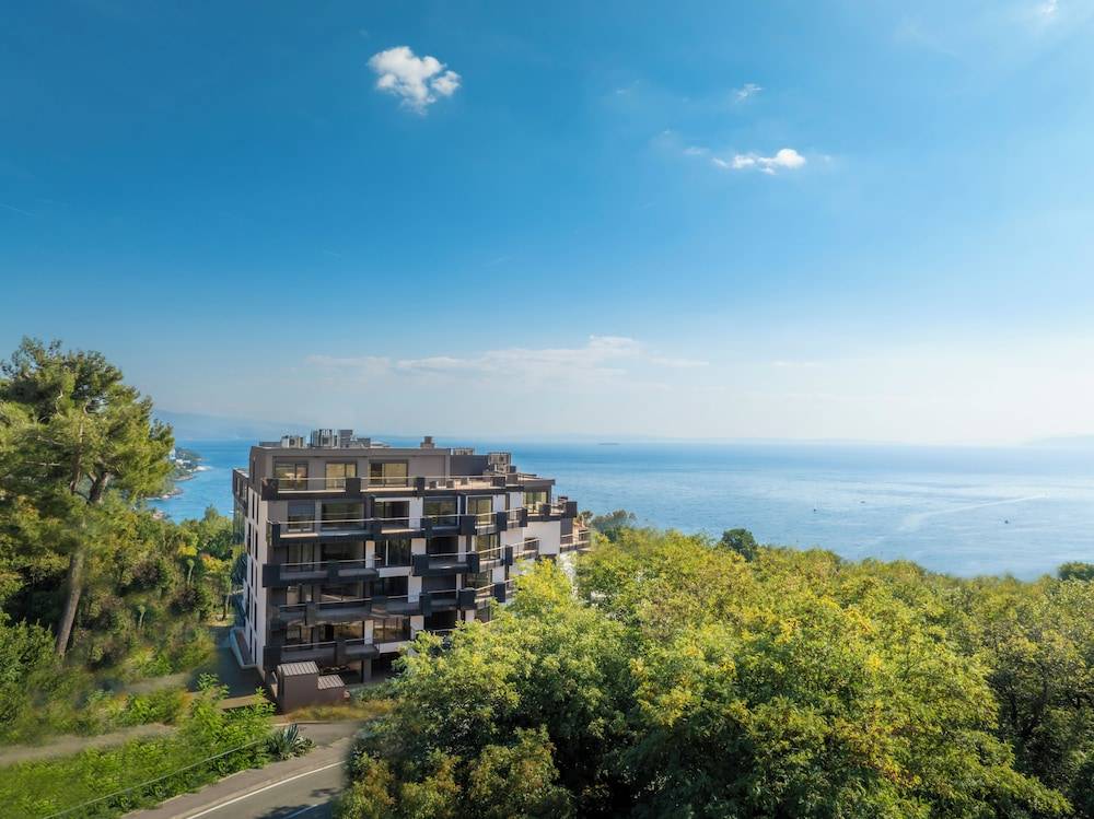Aminess Younique Vollo Hotel Residences 1