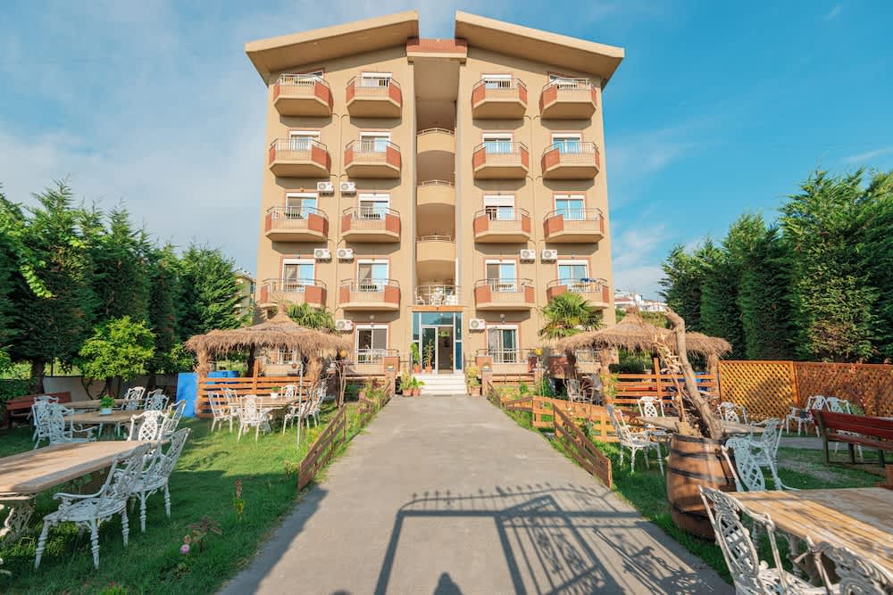 Serxhio Apartments Golem 1