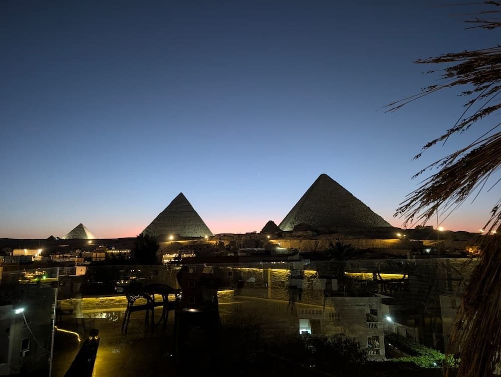 3 Pyramids View Inn 1