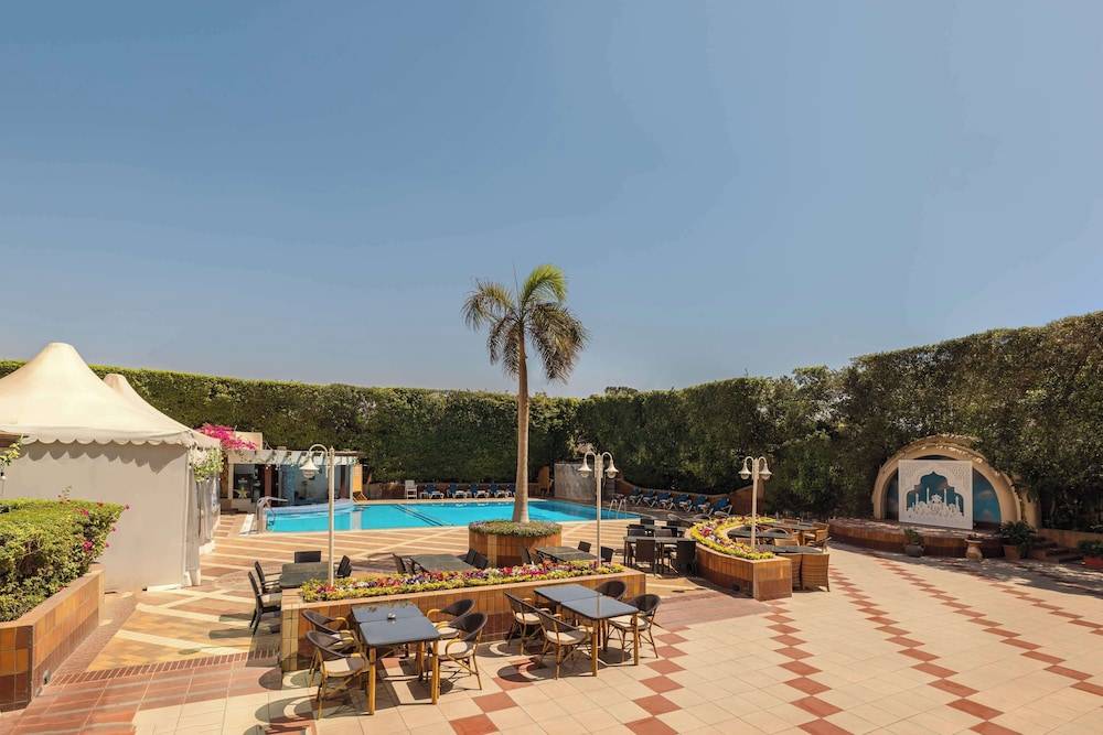 Sonesta Hotel Tower & Casino Cairo 1