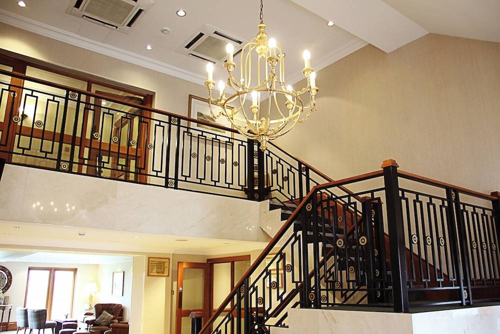 Windmill Village Hotel, Golf Club & Spa, BW Signature Collection 2