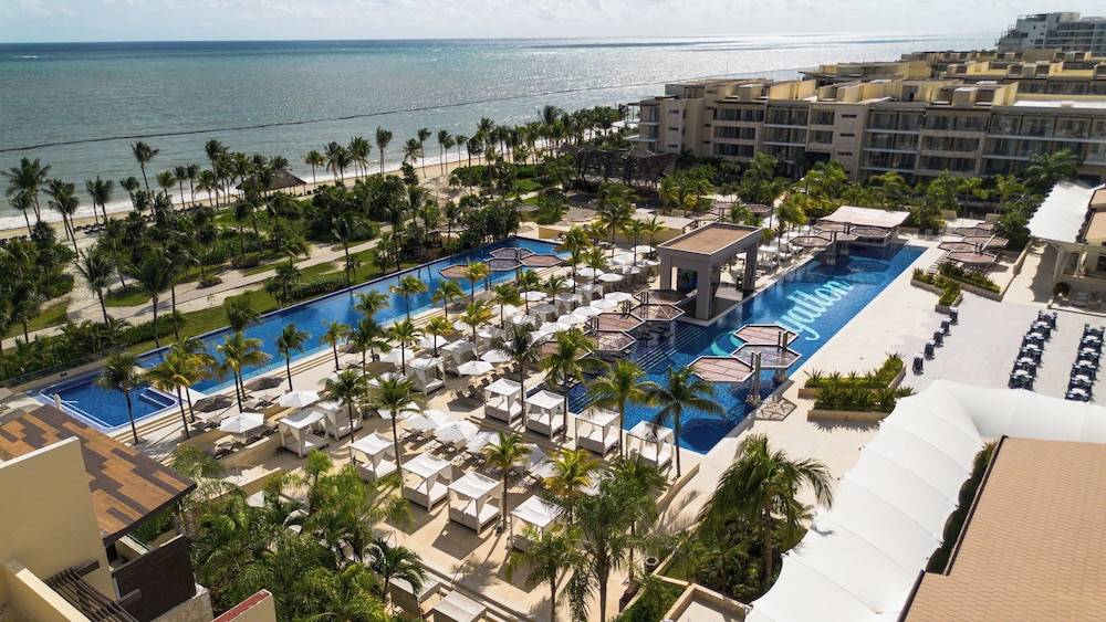 Royalton Riviera Cancun, An Autograph Collection All-Inclusive Resort & Casino 1