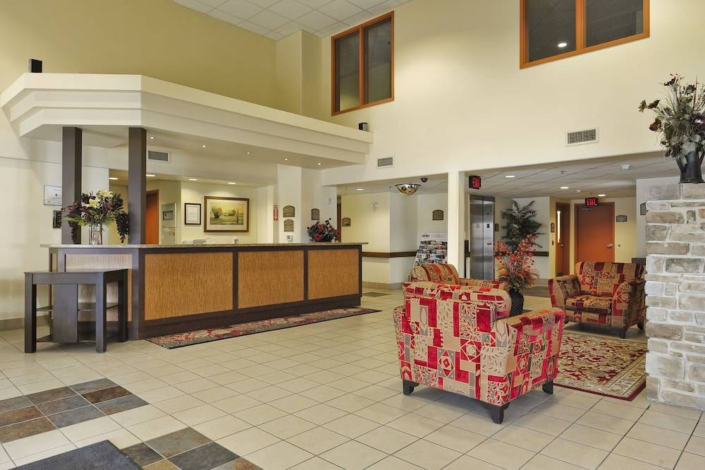 Super 8 by Wyndham Barrie South 2