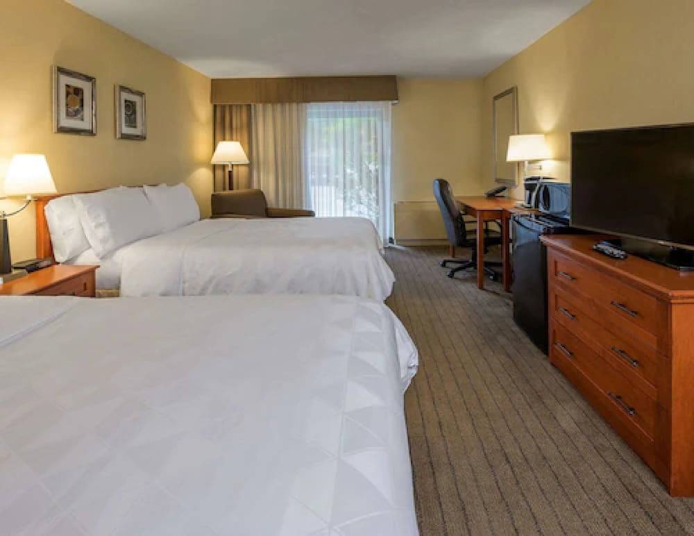 Allure Hotel & Conference Centre 1