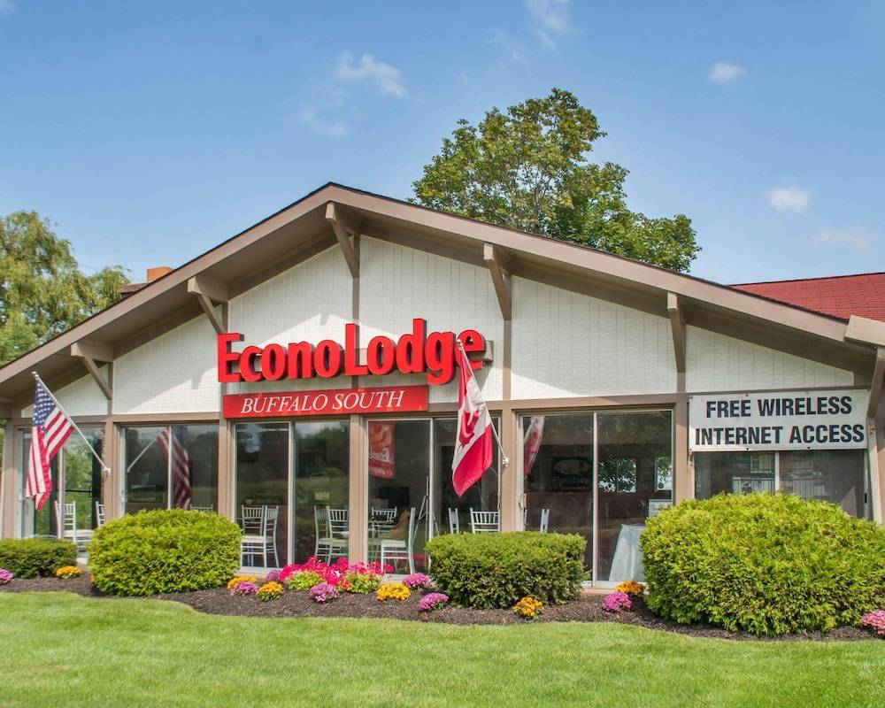 Econo Lodge Buffalo South 1